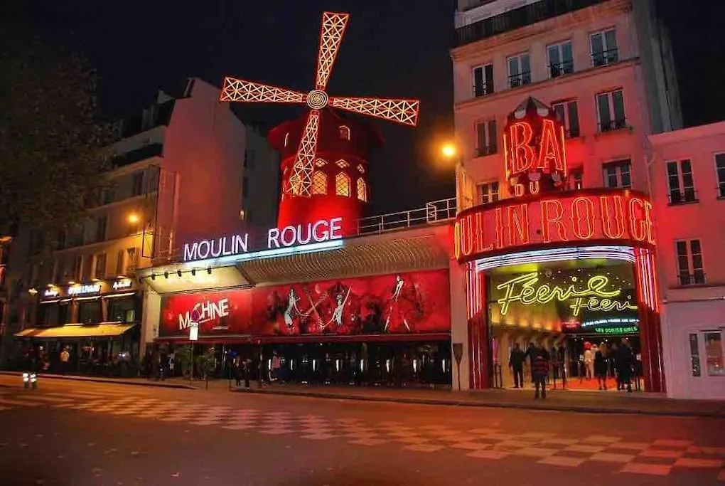 Moderne Montmartre 2 A 4p شقة *