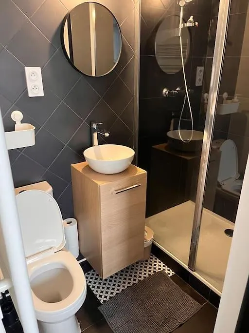 Moderne Montmartre 2 A 4p باريس