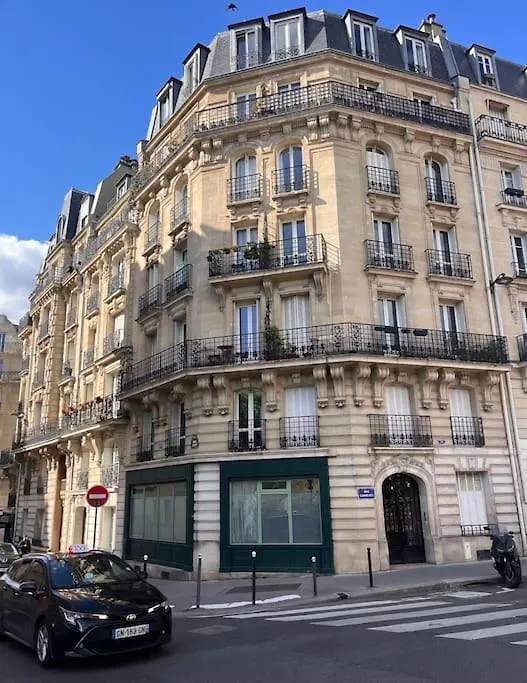 Apartment Moderne Montmartre 2 A 4p Paris